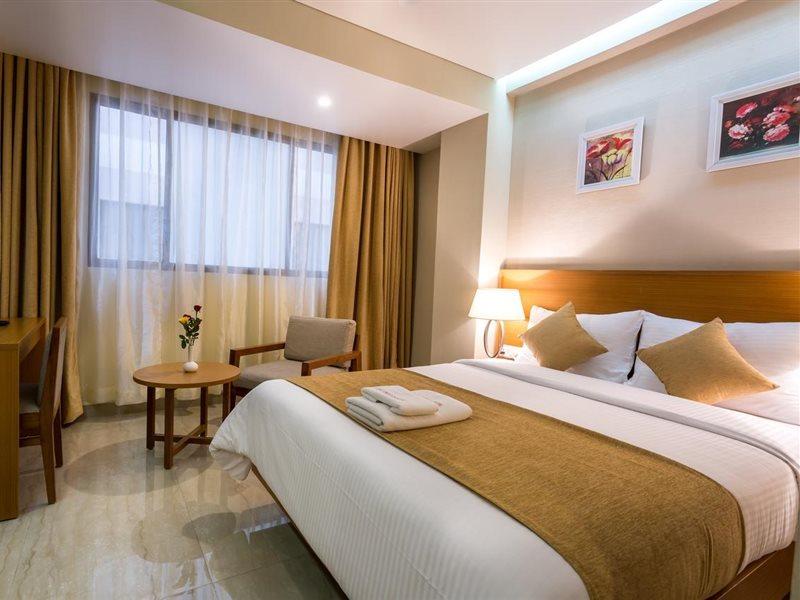 Classic Grande,A Member Of Radisson Imphal Kültér fotó